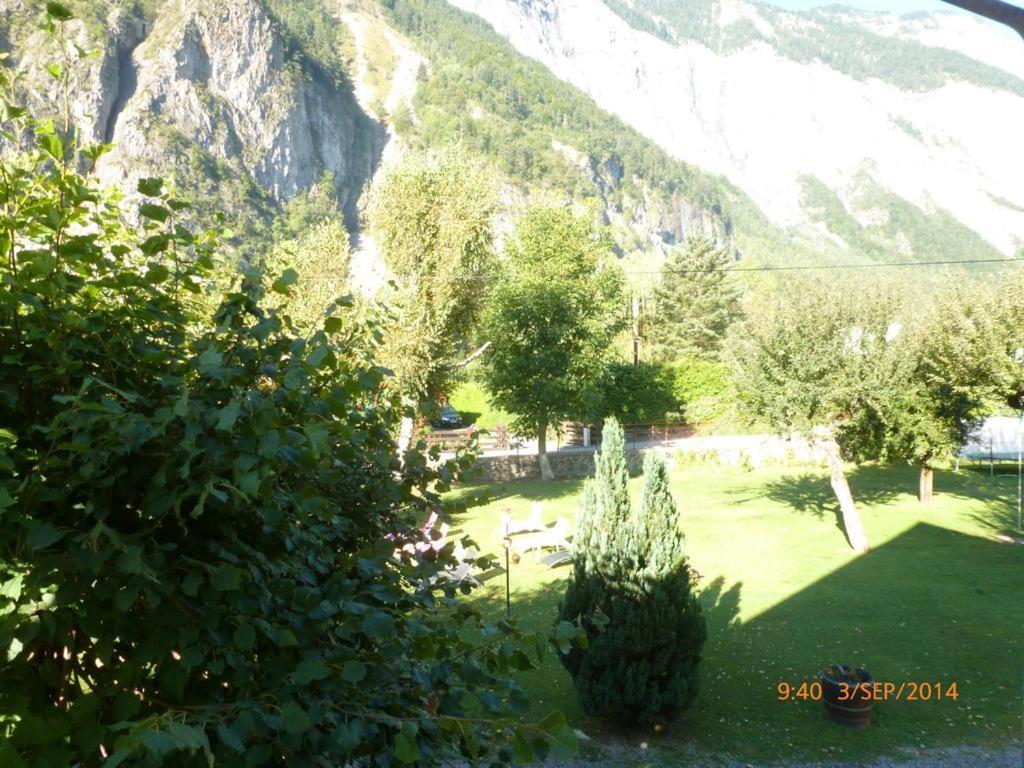 La Marmotte De La Meije Bed & Breakfast Le Bourg-d'Oisans Room photo